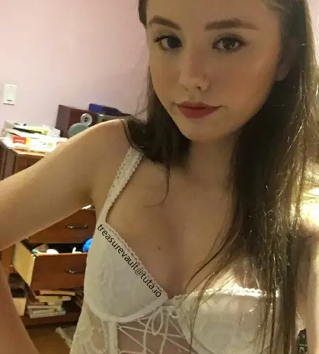 Image 2114104 from Lily Mo Sheen