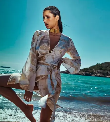 Image 2114132 from Bruna Lirio