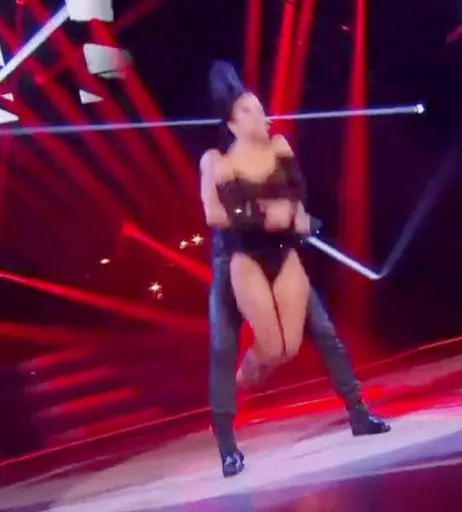 Image 2111715 from Alizée Lyonnet