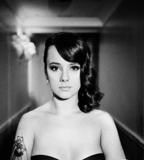 Image 2112879 from Alizée Lyonnet