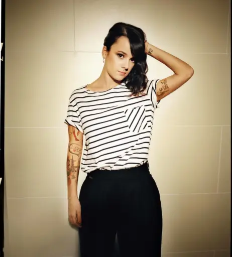 Image 2112535 from Alizée Lyonnet