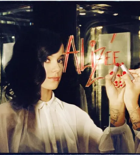 Image 2112727 from Alizée Lyonnet