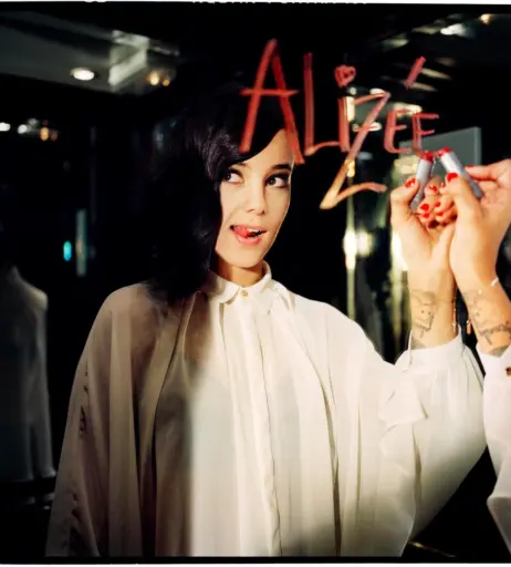 Image 2112693 from Alizée Lyonnet