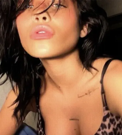 Image 2112684 from Nessa Barrett