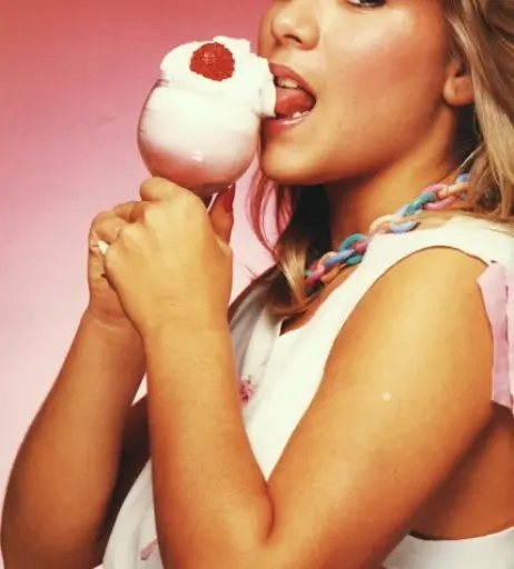 Image 2112625 from Samantha Fox