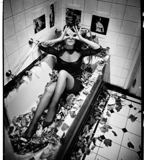 Image 2112975 from Alizée Lyonnet