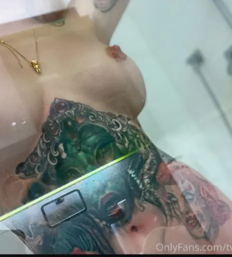 Image 2113880 from Twiggy Tallant