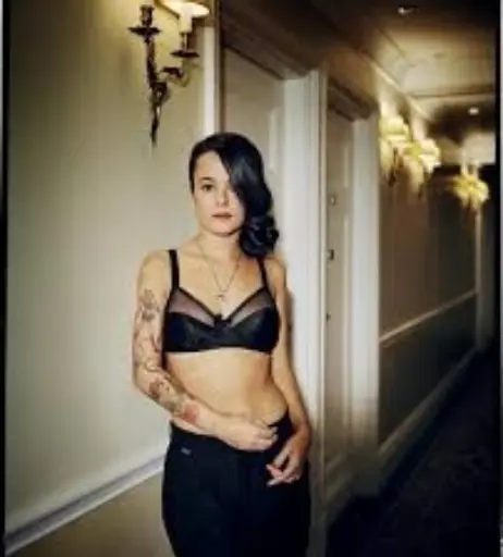 Image 2113494 from Alizée Lyonnet