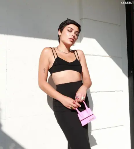 Image 2113443 from Carla Díaz