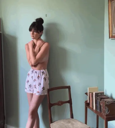 Image 2113609 from Chloe Bechini