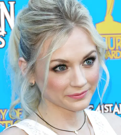 Image 2110823 from Emily Kinney