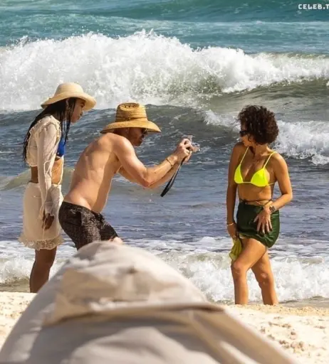 Image 2105989 from Sarah Hyland