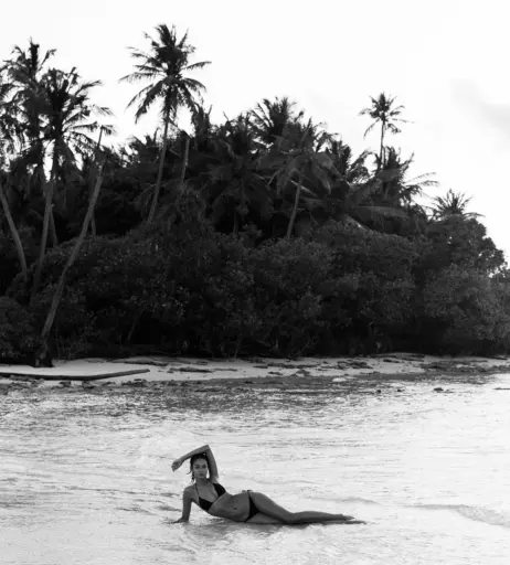 Image 2106951 from Anelia Moor