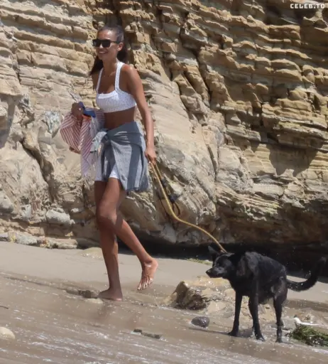 Image 2104374 from Kelly Gale
