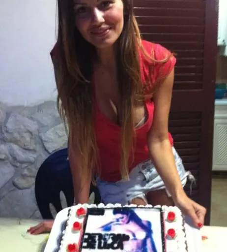 Image 2104362 from Deborah De Luca