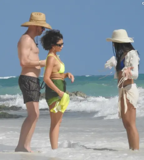 Image 2104903 from Sarah Hyland