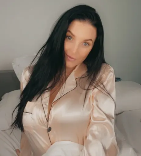 Image 21011219 from Angela White