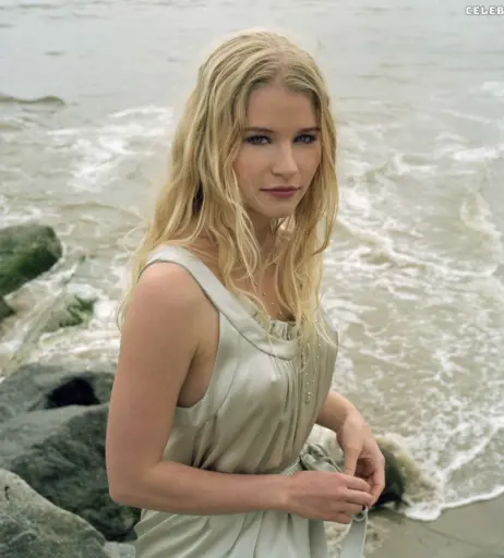 Image 2101323 from Emilie de Ravin