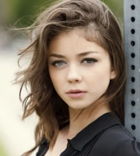 Image 2102535 from Sarah Hyland