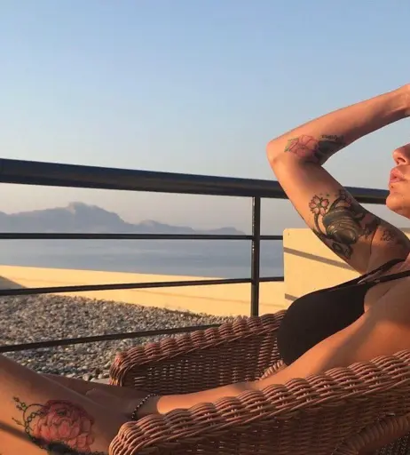 Image 2102065 from Deborah De Luca