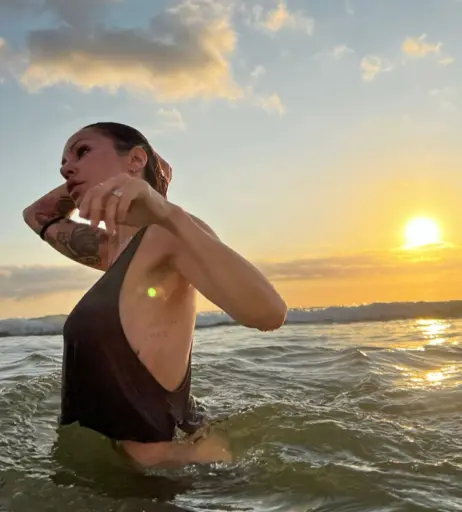 Image 2103726 from Deborah De Luca