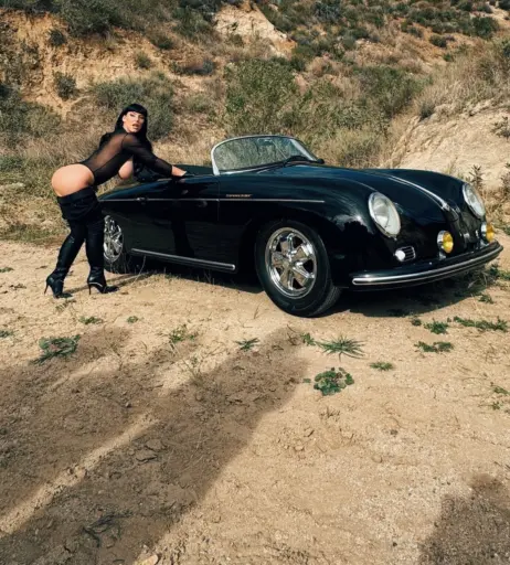 Image 21008922 from Angela White