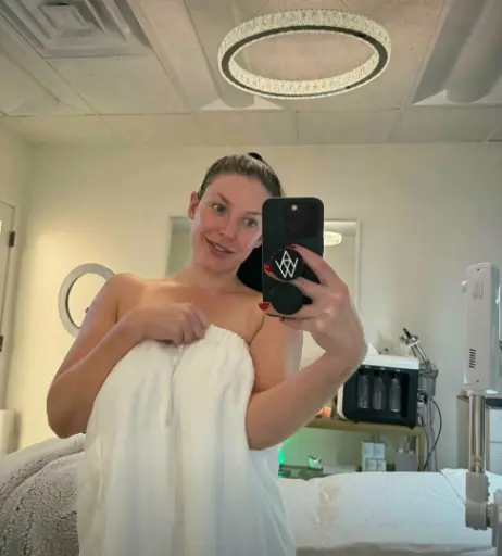 Image 21008740 from Angela White