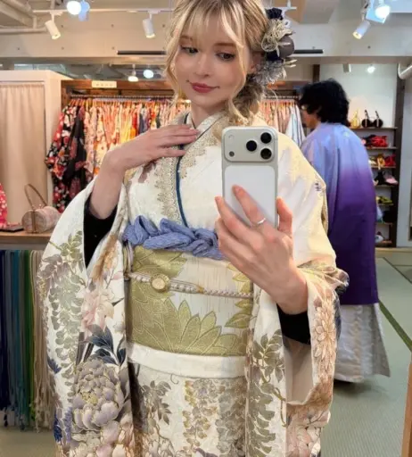 Image 21005326 from Peachmilky