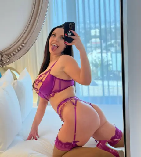 Image 21007905 from Angela White