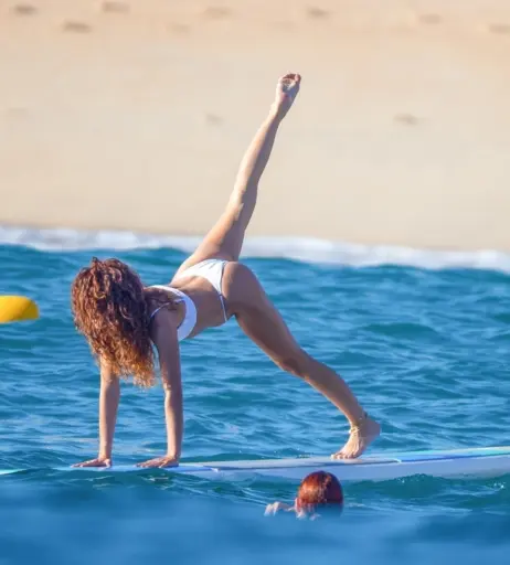 Image 2100940 from Sarah Hyland