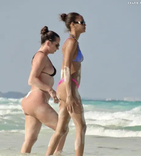 Image 2109405 from Joan Smalls