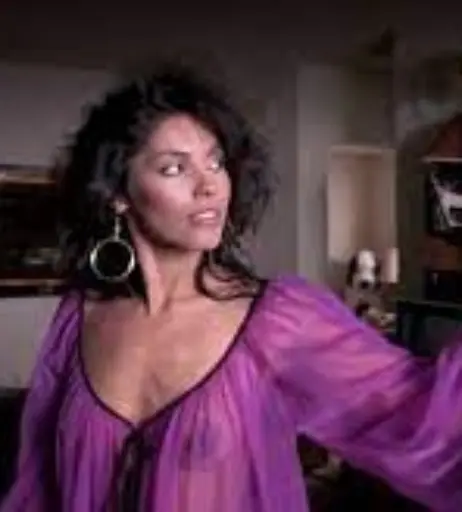 Image 2109187 from Vanity