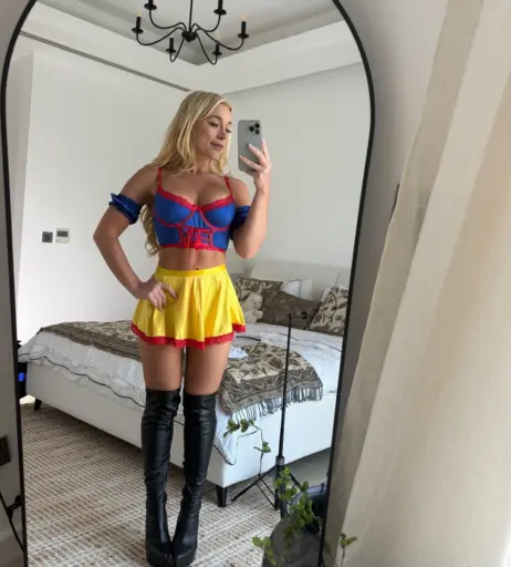 Image 21081036 from Elle Brooke