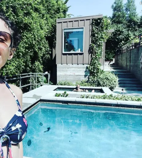 Image 2108038 from Lisa Edelstein