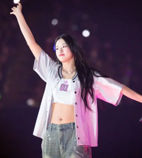 Image 22958763 from An Yujin 안유진 | (An) IVE