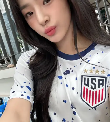 Image 22955863 from Minji (NewJeans)