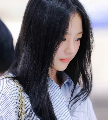 Image 22955476 from Minji (NewJeans)