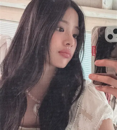 Image 22955632 from Minji (NewJeans)