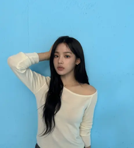 Image 22955673 from Minji (NewJeans)