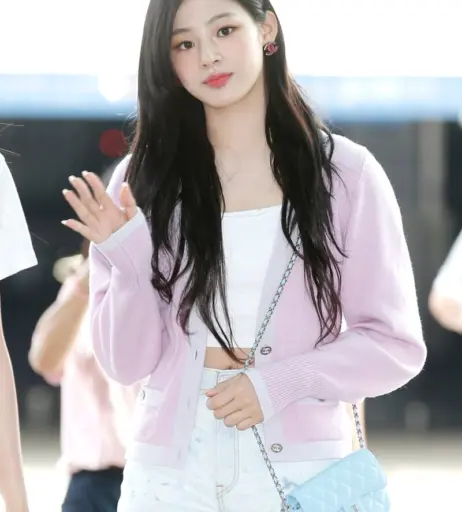 Image 22955084 from Minji (NewJeans)