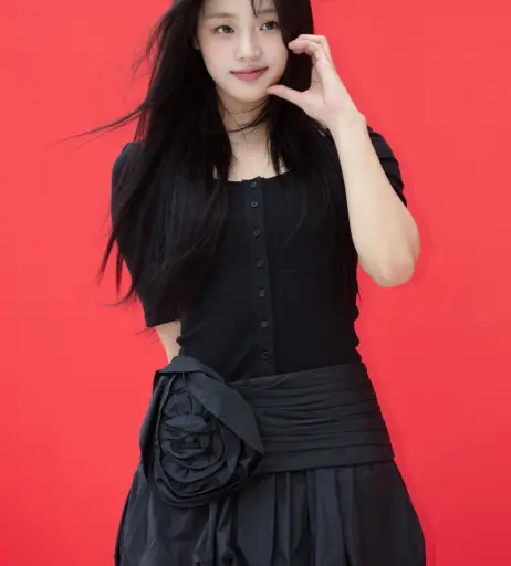 Image 22955317 from Minji (NewJeans)