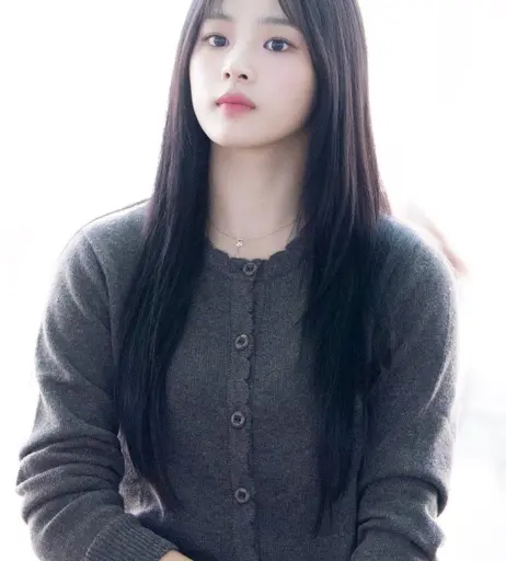 Image 22955374 from Minji (NewJeans)