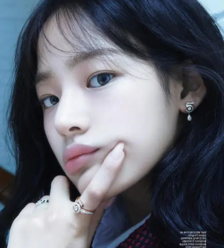 Image 22955379 from Minji (NewJeans)