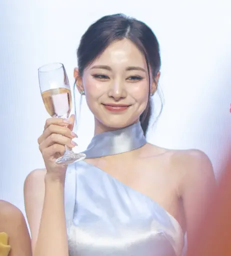 Image 22957138 from Tzuyu (Chiu Chú-jû) | Twice