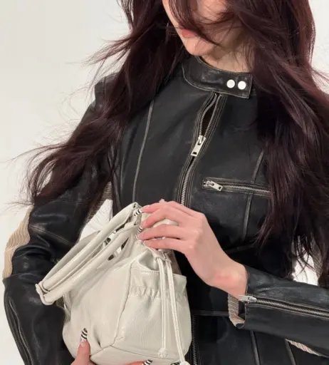 Image 22957000 from Huh Yunjin 허윤진 | LESSERAFIM