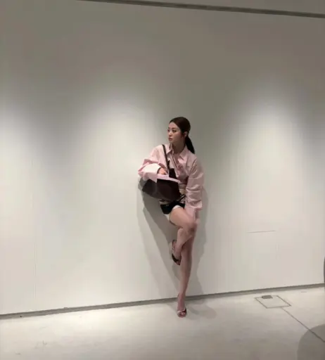 Image 22956901 from Huh Yunjin 허윤진 | LESSERAFIM