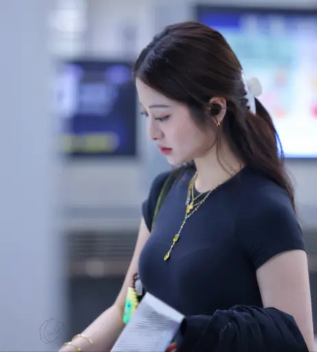 Image 22956495 from Huh Yunjin 허윤진 | LESSERAFIM