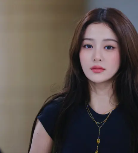 Image 22956489 from Huh Yunjin 허윤진 | LESSERAFIM
