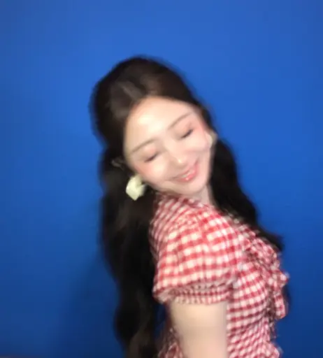 Image 22956460 from Huh Yunjin 허윤진 | LESSERAFIM
