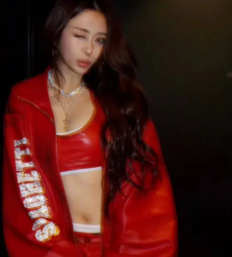 Image 22956753 from Huh Yunjin 허윤진 | LESSERAFIM
